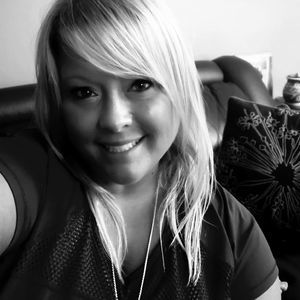 Meet your Posher, Joni